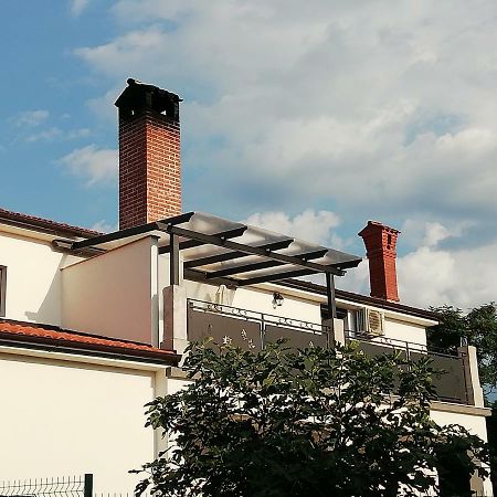 Apartmani Roberta Jurdani Exteriér fotografie