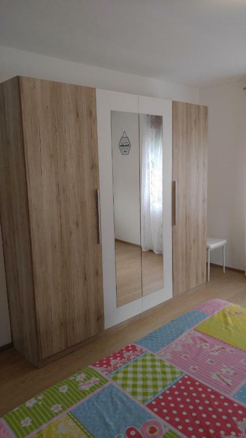 Apartmani Roberta Jurdani Exteriér fotografie