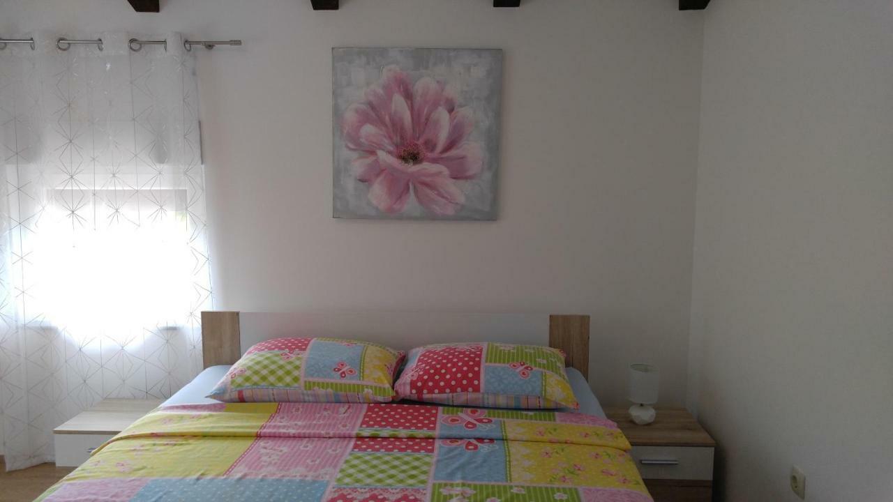 Apartmani Roberta Jurdani Exteriér fotografie