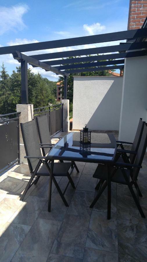 Apartmani Roberta Jurdani Exteriér fotografie