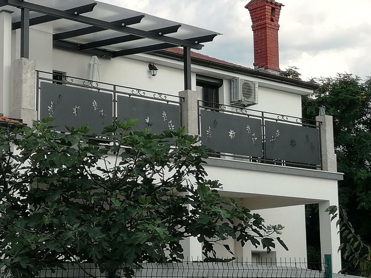 Apartmani Roberta Jurdani Exteriér fotografie