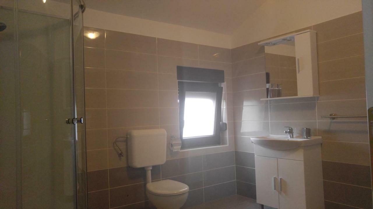 Apartmani Roberta Jurdani Exteriér fotografie